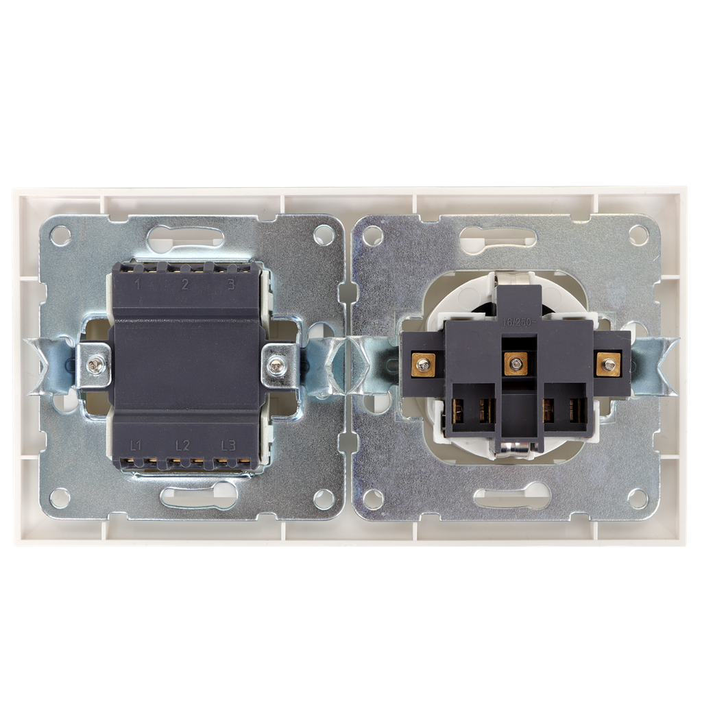 Switch and socket combination 3 gang - Image 2