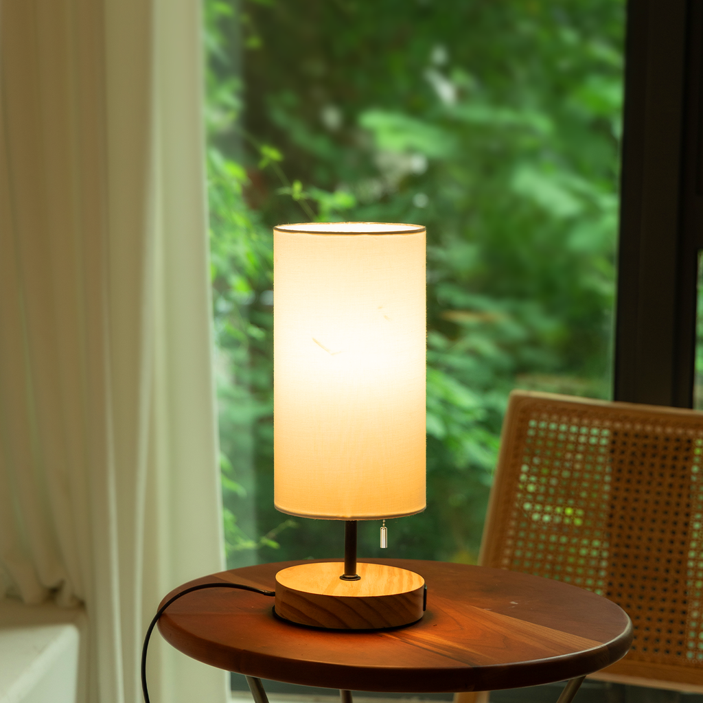 Table lamp made of wood E27 with USB - Image 5
