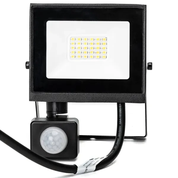 LED floodlight 20 W PIR 6400K | products/1047-led-stralkastare-20w-med-pir-sensor-6400k-2.webp