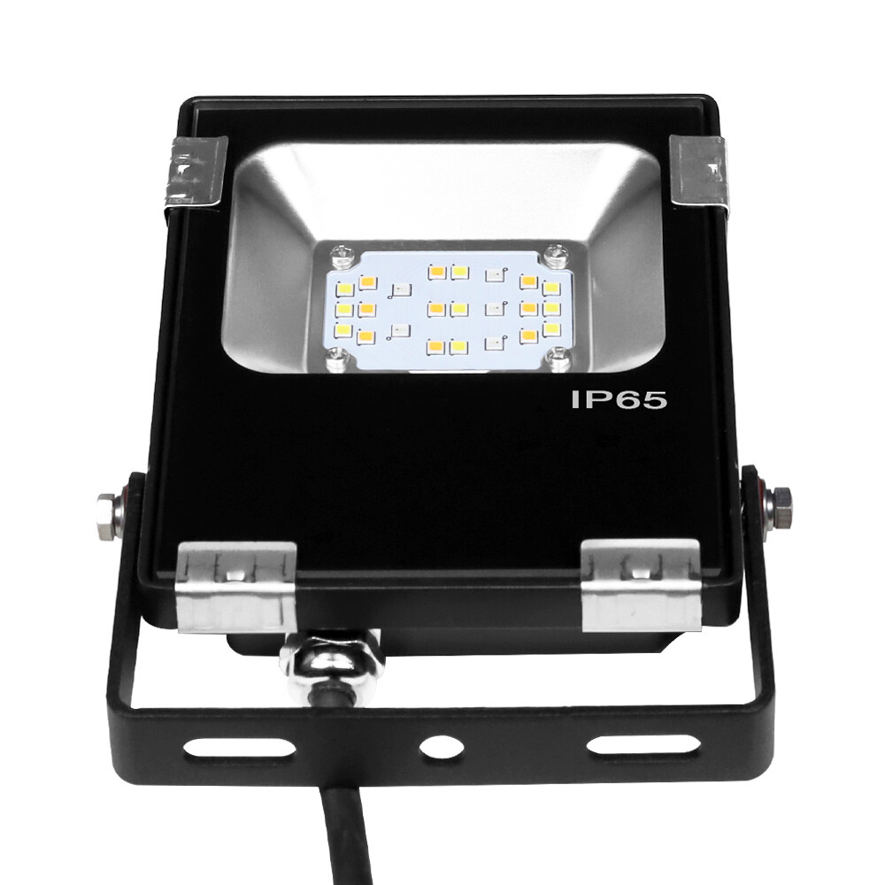 FUTT06 10W 24V RGB+CCT LED Floodlight - Image 2