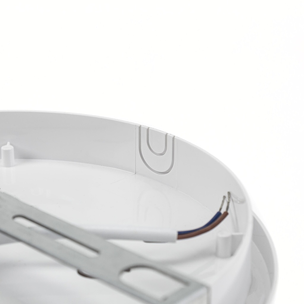 LED ceiling/wall lamp with IP54 20W 4000K PIR sensor - Image 5